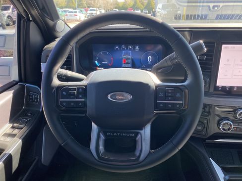 Used 2026 Ford F450 Platinum w/ FX4 Off-Road Package image 10