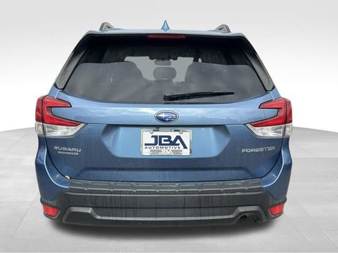 Used 2021 Subaru Forester Premium image 28