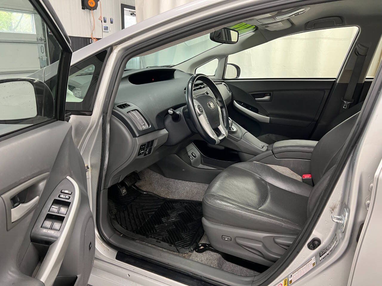 Used 2010 Toyota Prius Four FWD image 7