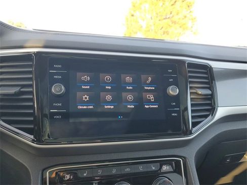 Certified 2023 Volkswagen Atlas SEL Premium image 20