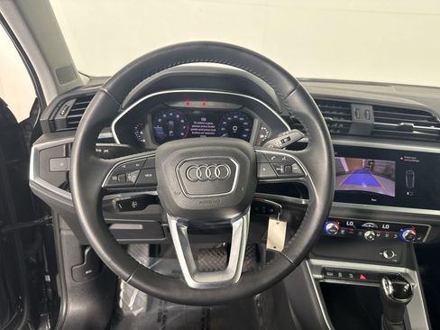 Used 2019 Audi Q3 2.0T Premium AWD/4WD image 12