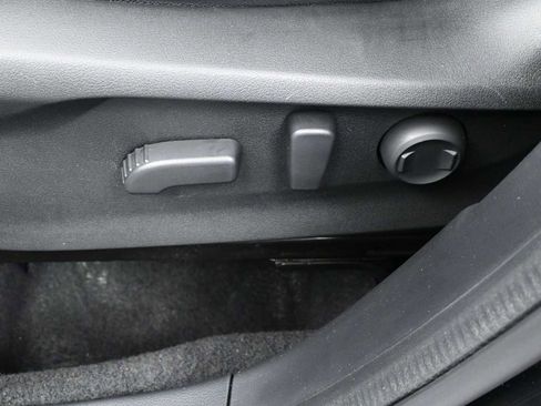 Used 2023 Subaru Forester Premium AWD/4WD image 8