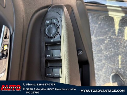 Used 2024 Chevrolet Equinox LT AWD/4WD image 10