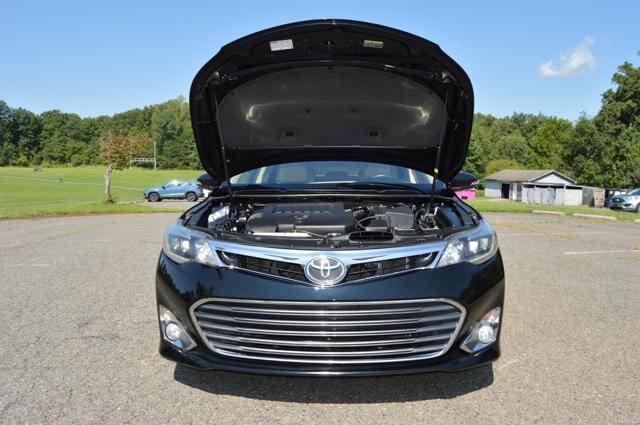Used 2013 Toyota Avalon Limited FWD image 62