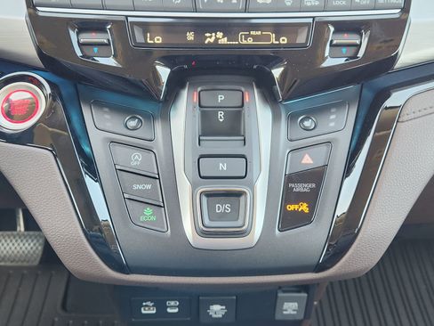 New 2026 Honda Odyssey Touring image 24