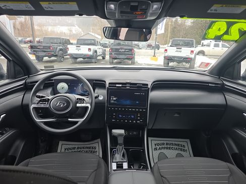 Used 2024 Hyundai Santa Cruz SEL w/ Activity Package image 15