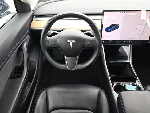 Used 2018 Tesla Model 3 Mid Range RWD image 8