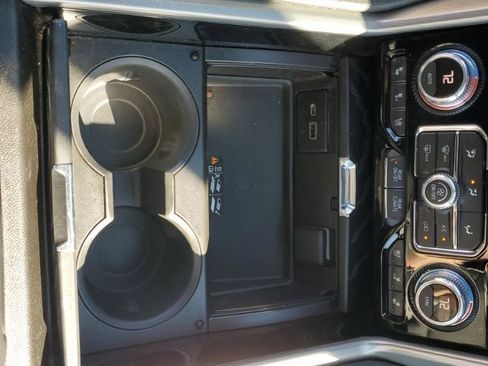 Used 2021 GMC Yukon Denali w/ Denali Premium Package image 41