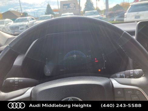 Used 2024 Toyota Grand Highlander XLE image 15