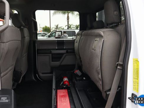 Used 2017 Ford F550 2WD Crew Cab Super Duty image 36
