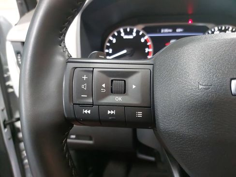Certified 2025 Nissan Rogue SV AWD/4WD image 17