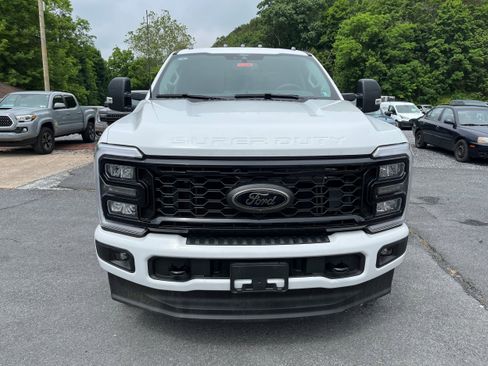 New 2026 Ford F350 XLT w/ XLT Premium Package AWD/4WD image 3