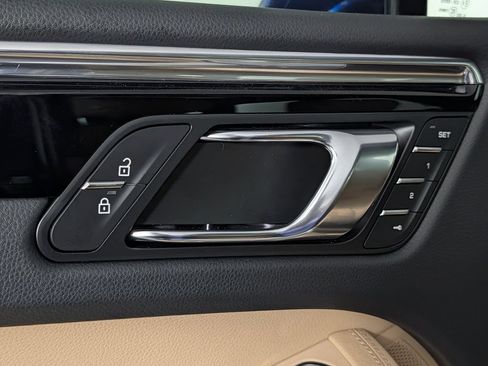 New 2026 Porsche Macan AWD/4WD image 24