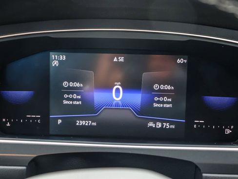 Used 2022 Volkswagen Tiguan SE image 23