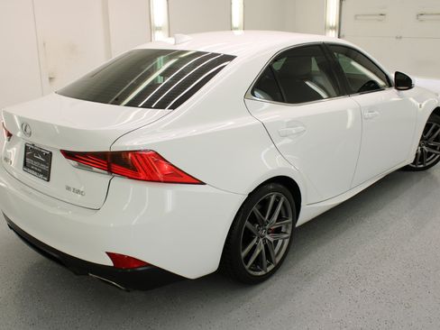 Used 2019 Lexus IS 350 F Sport image 26