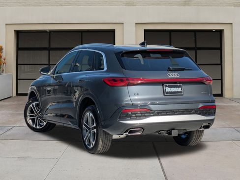 New 2025 Audi Q5 Premium image 3