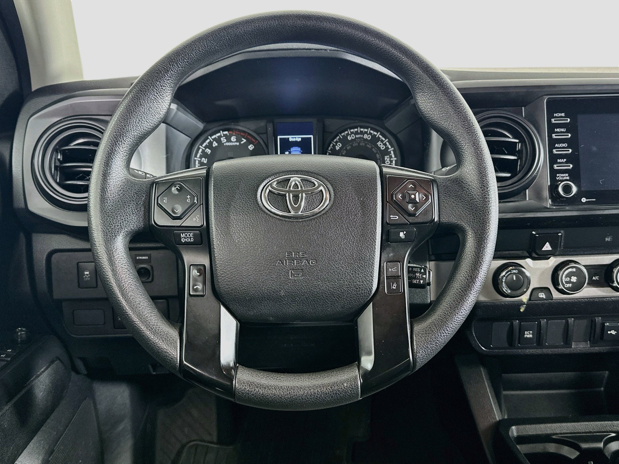 Used 2022 Toyota Tacoma SR AWD/4WD image 17