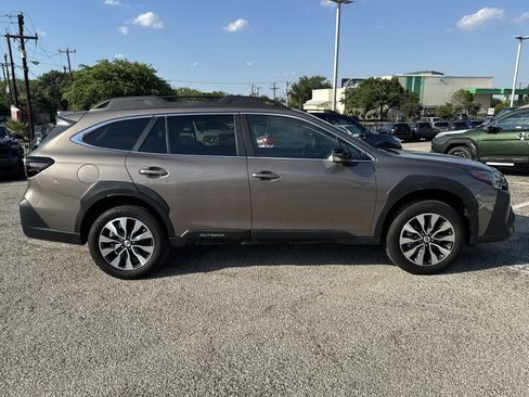Certified 2024 Subaru Outback Limited AWD/4WD image 3