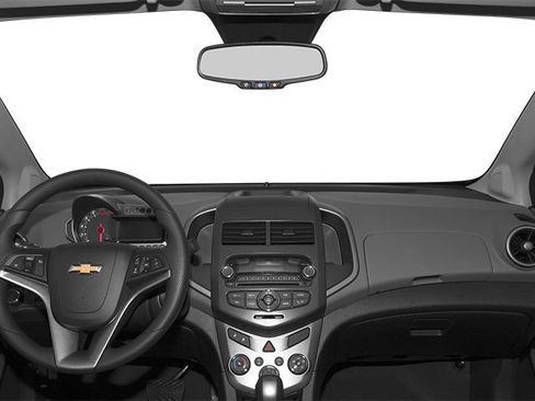 Used 2014 Chevrolet Sonic LT FWD image 5