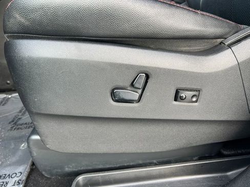 Used 2019 Dodge Grand Caravan GT image 12