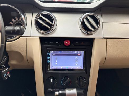 Used 2006 Ford Mustang GT Premium image 21