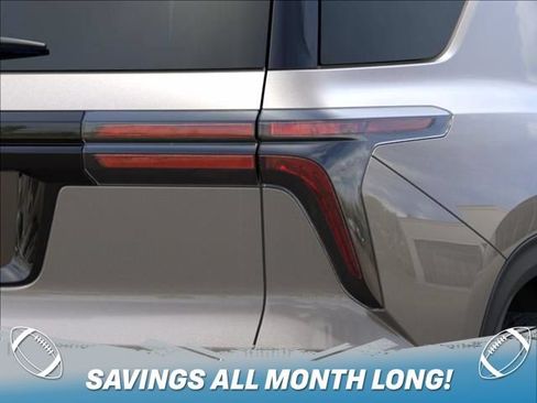 New 2027 Chevrolet Traverse Z71 w/ Driver Confidence Package AWD/4WD image 11