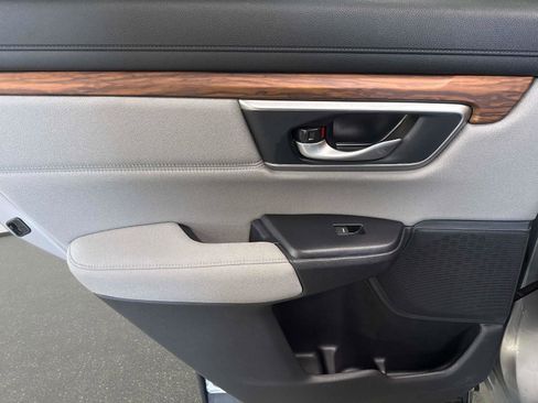Used 2022 Honda CR-V EX image 11
