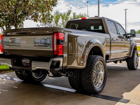 Used 2026 Ford F450 King Ranch w/ Chrome Package image 10