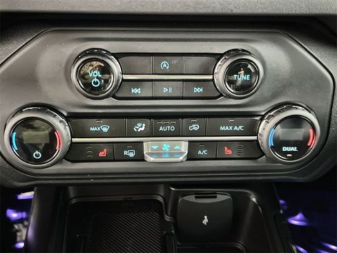 Used 2025 Ford Bronco Big Bend image 16