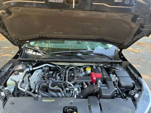 Used 2025 Nissan Sentra S FWD image 30
