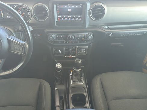 Used 2021 Jeep Wrangler Unlimited Sport AWD/4WD image 8