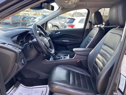 Used 2017 Ford Escape Titanium w/ Canadian Touring Package image 9