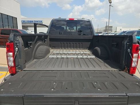 Used 2021 Ford F250 Lariat w/ Lariat Value Package AWD/4WD image 8