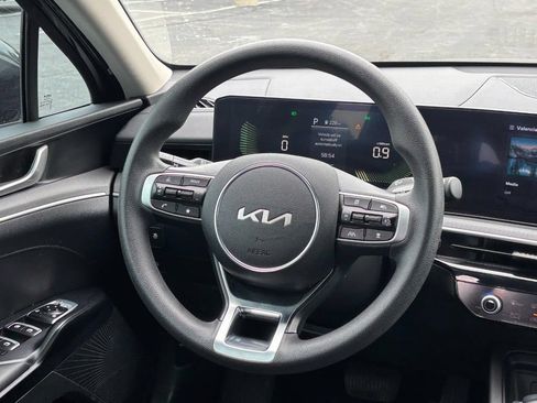 Used 2025 Kia K5 LXS FWD image 12