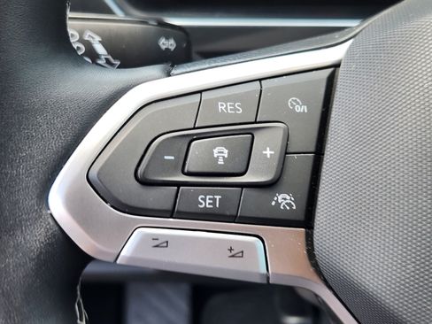 Certified 2023 Volkswagen Tiguan SE w/ Panoramic Sunroof Package FWD image 23