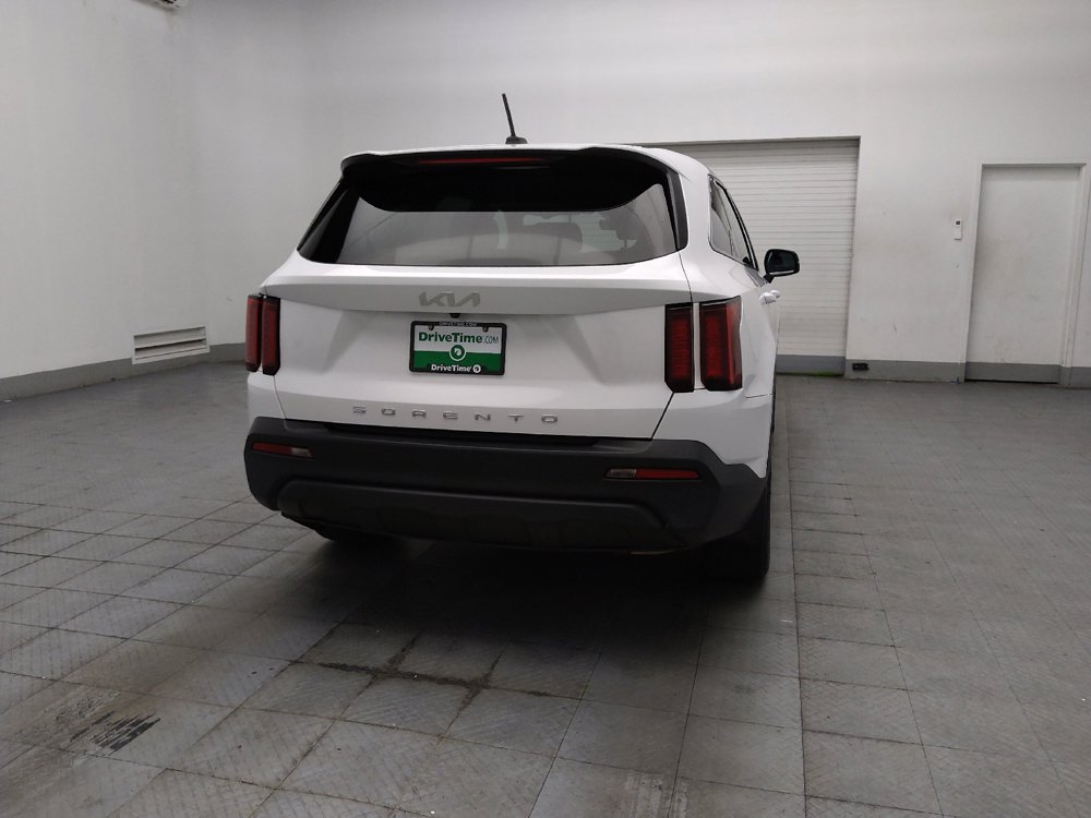 Used 2022 Kia Sorento LX FWD image 7