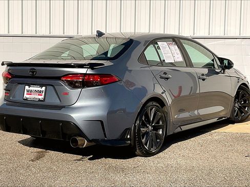Used 2023 Toyota Corolla SE FWD image 17