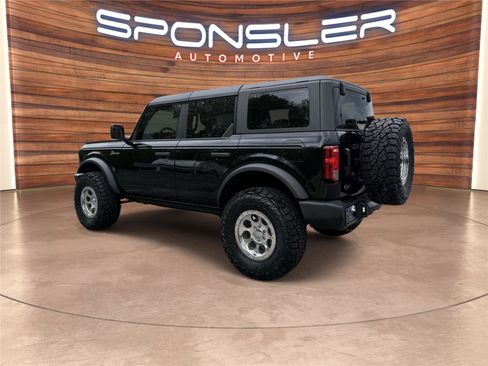 Used 2025 Ford Bronco 4-Door AWD/4WD image 3
