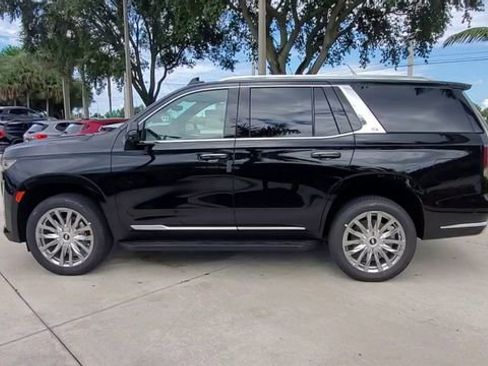 Certified 2021 Cadillac Escalade Premium Luxury image 8