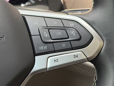 Certified 2026 Volkswagen Atlas SE w/ Panoramic Sunroof Package FWD image 14