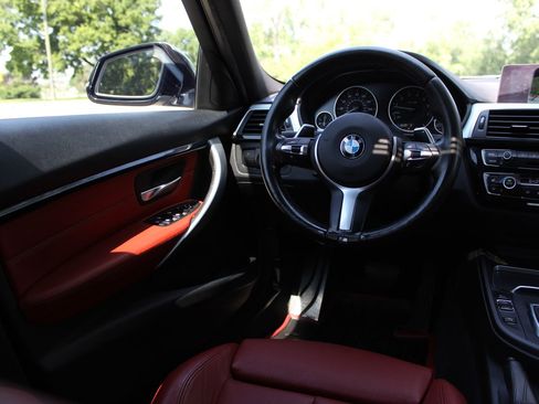 Used 2016 BMW 328i xDrive Sedan AWD/4WD image 9