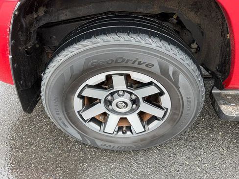 Used 2020 Toyota 4Runner TRD Off-Road Premium image 13