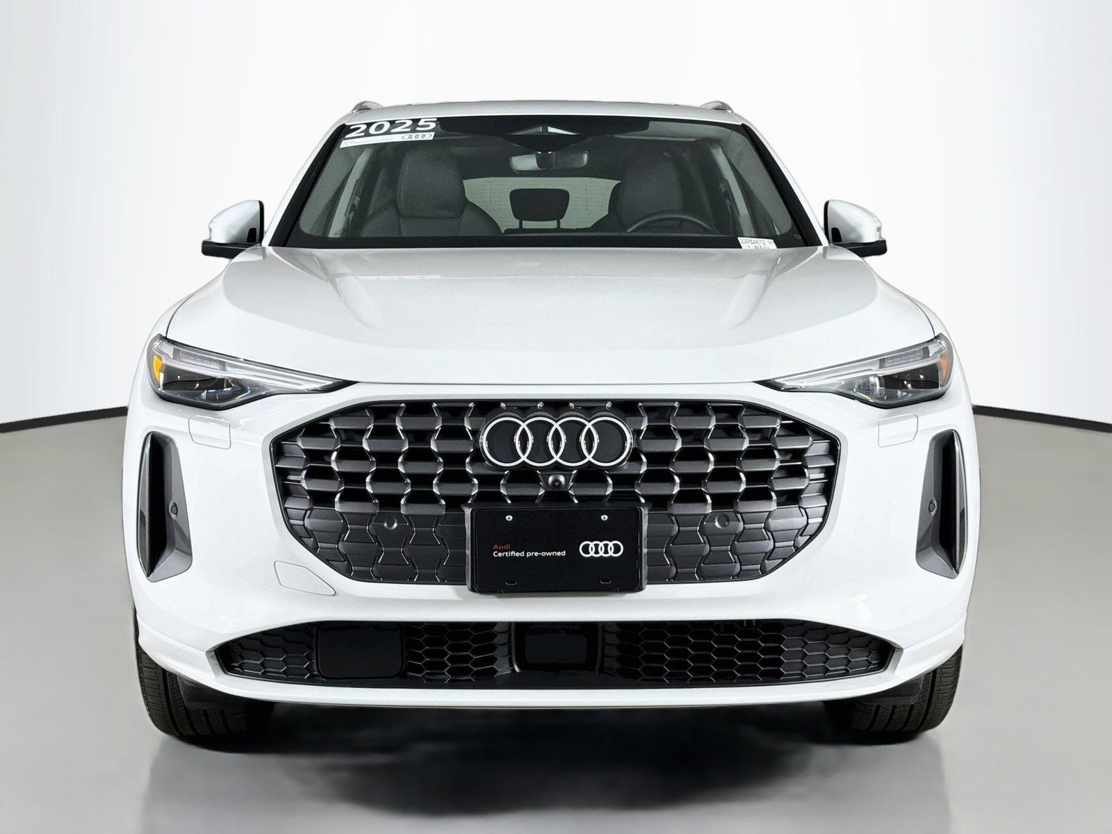 Certified 2025 Audi Q5 Premium w/ Premium Plus AWD/4WD image 2