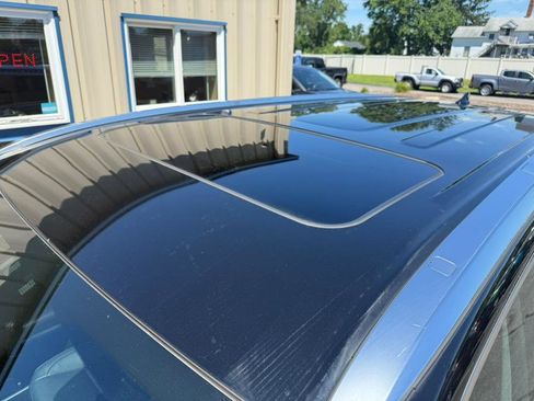 Used 2015 Toyota Highlander XLE image 12