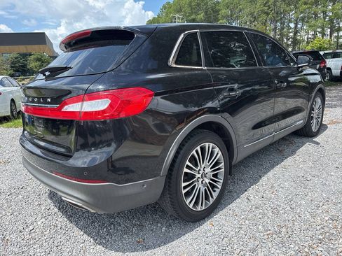 Used 2016 Lincoln MKX Reserve w/ Luxury Package FWD image 3