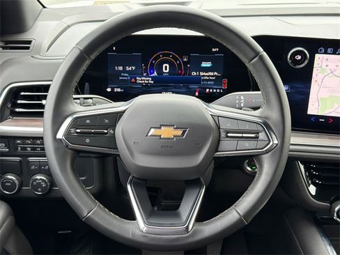 Certified 2025 Chevrolet Suburban LS image 23