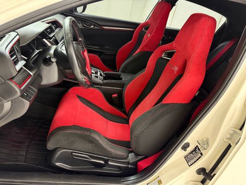 Used 2018 Honda Civic Type R image 34