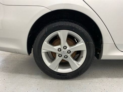 Used 2013 Toyota Corolla LE w/ Premium Pkg FWD image 7