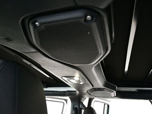 Used 2021 Jeep Wrangler Sport w/ Sun And Sound Package image 37