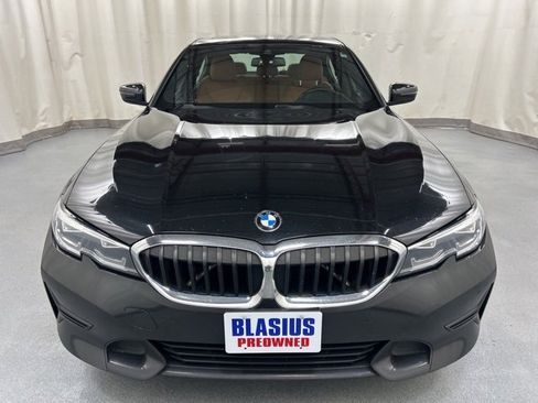 Used 2022 BMW 330i xDrive Sedan w/ Driving Assistance Package image 8